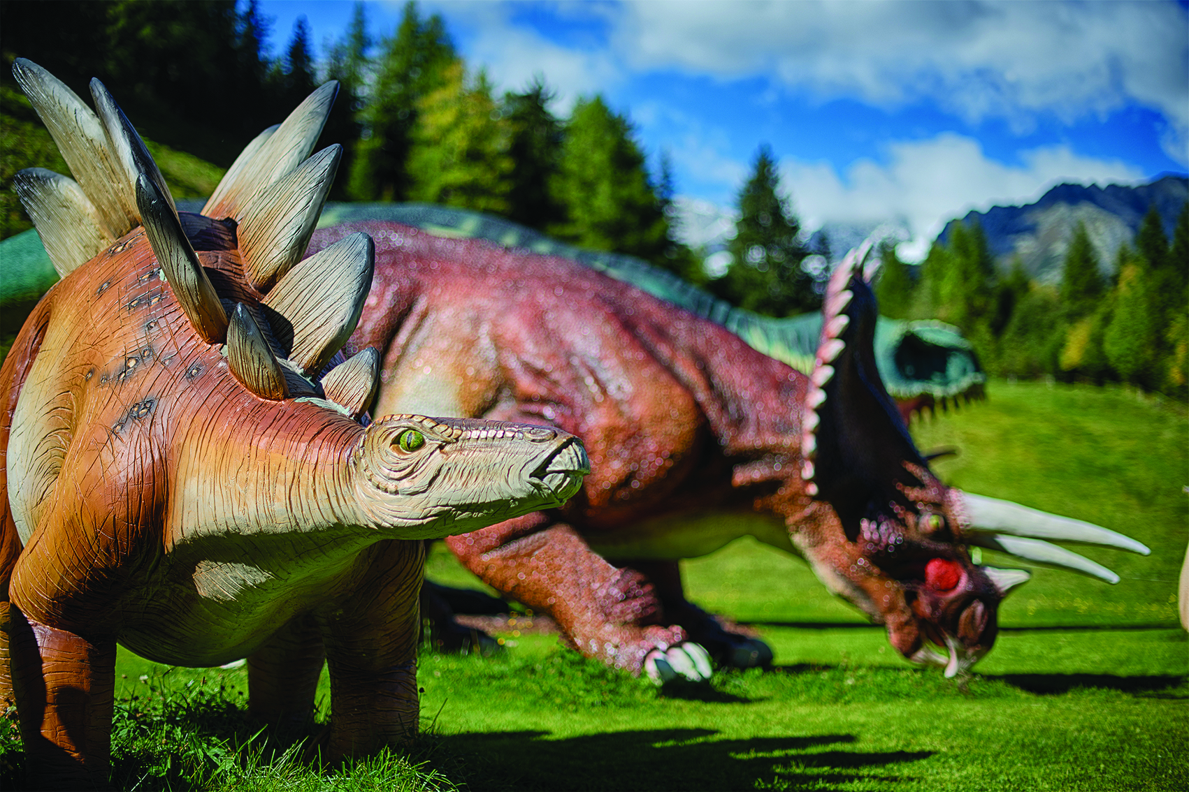 dinosaurs life size park theme fiberglass sculptures
