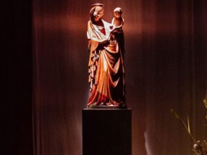 publiczna sztuka figura artystyczna fiberglass public art sculpture